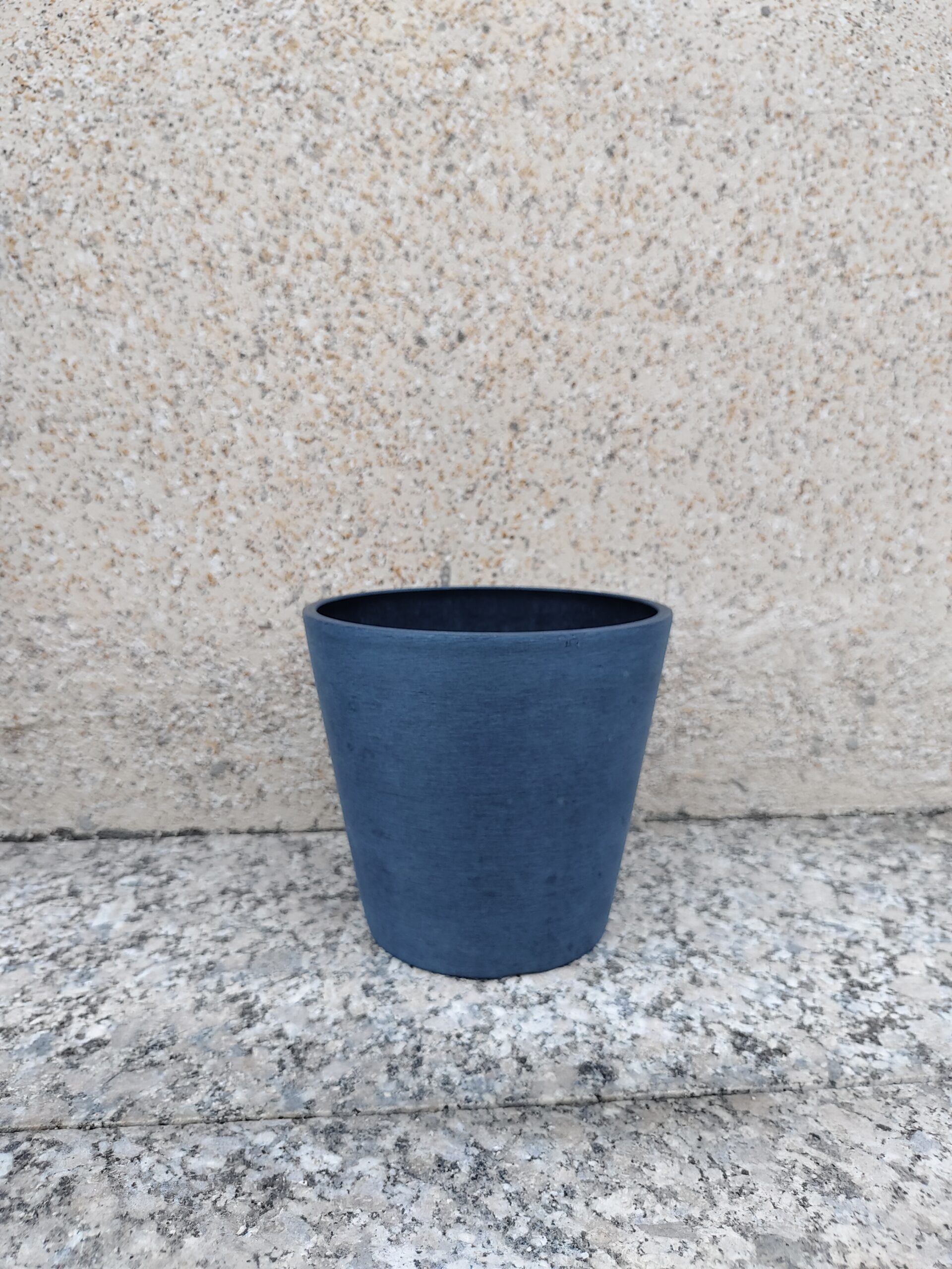 flowerplantpots.com - Tapered Planters Wide - TW series (32)