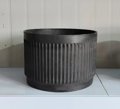 flowerplantpots.com- vertical striped ribbed planters - VS series